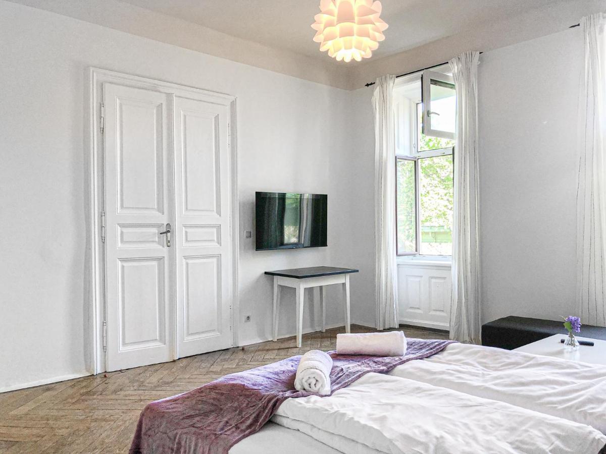 Commodious 2Br Apt. Near Akh-Perfect For Groups Wien Ngoại thất bức ảnh