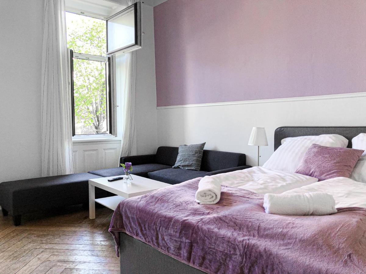 Commodious 2Br Apt. Near Akh-Perfect For Groups Wien Ngoại thất bức ảnh