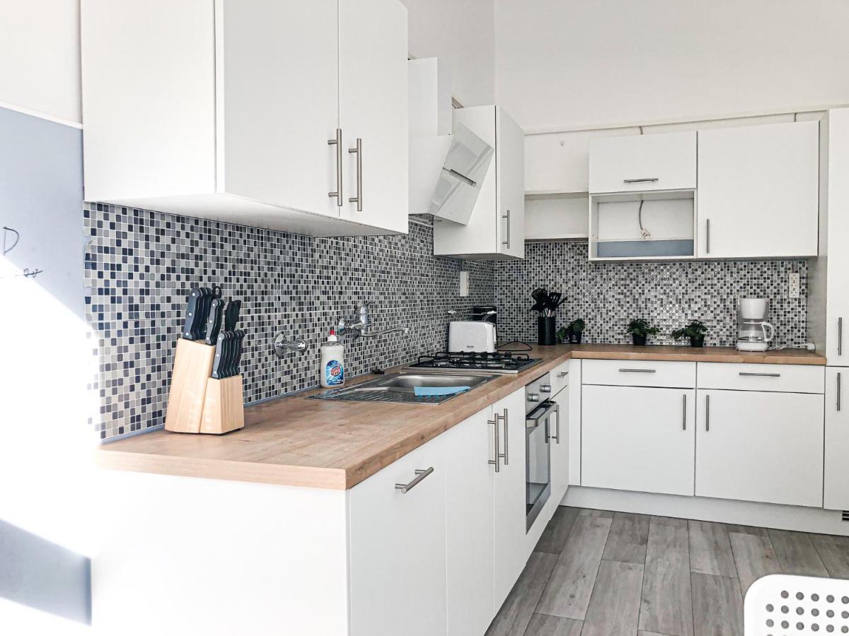 Commodious 2Br Apt. Near Akh-Perfect For Groups Wien Ngoại thất bức ảnh